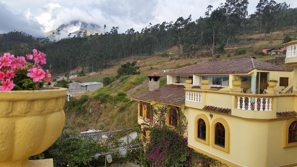 Hostal Curinan Hotel Otavalo Exterior photo