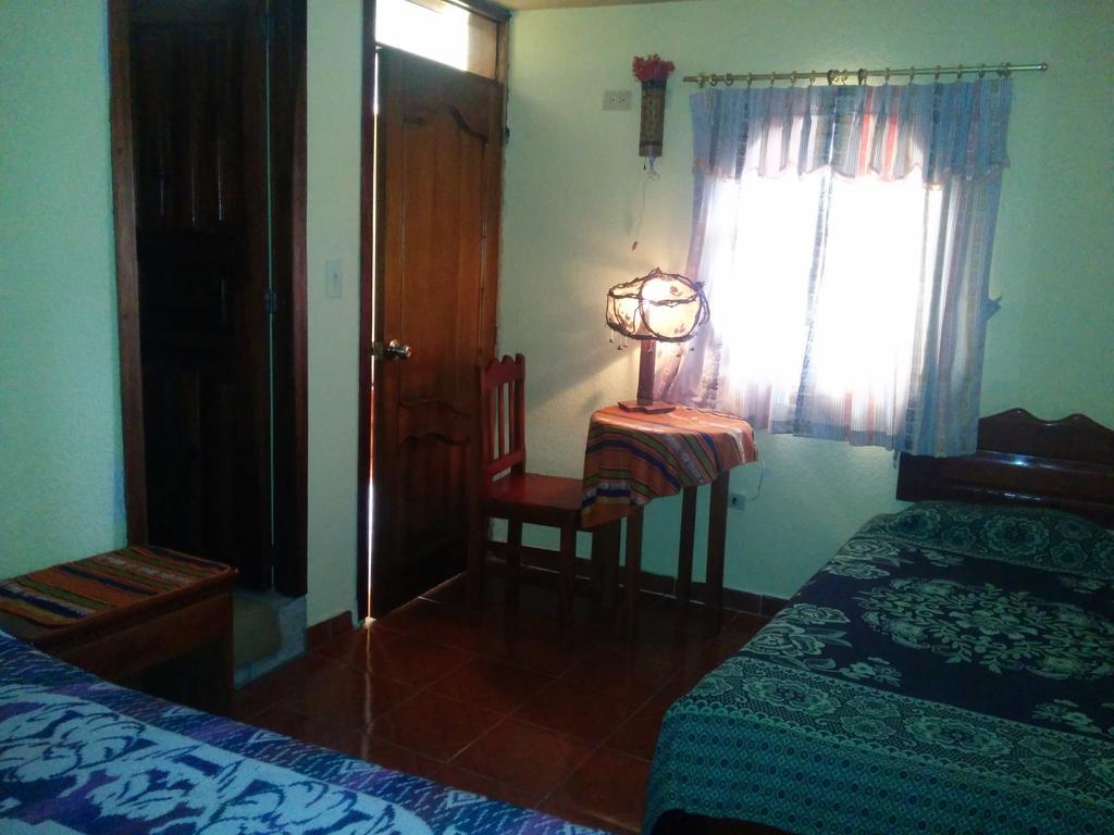 Hostal Curinan Hotel Otavalo Room photo