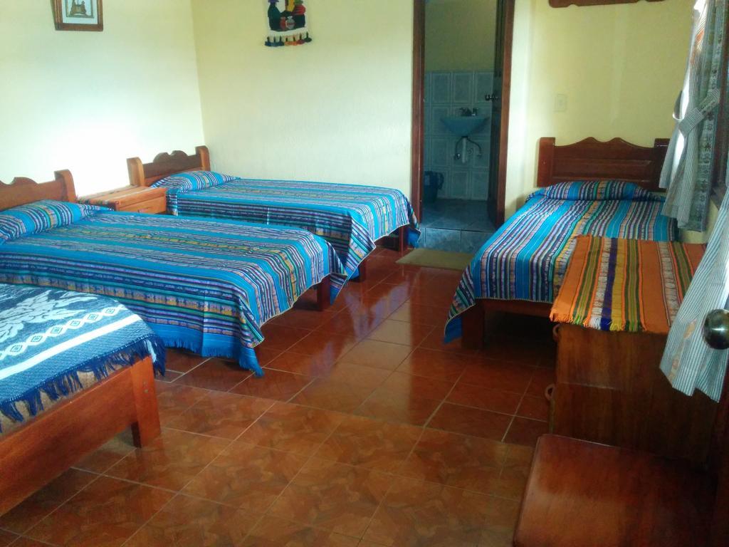 Hostal Curinan Hotel Otavalo Room photo